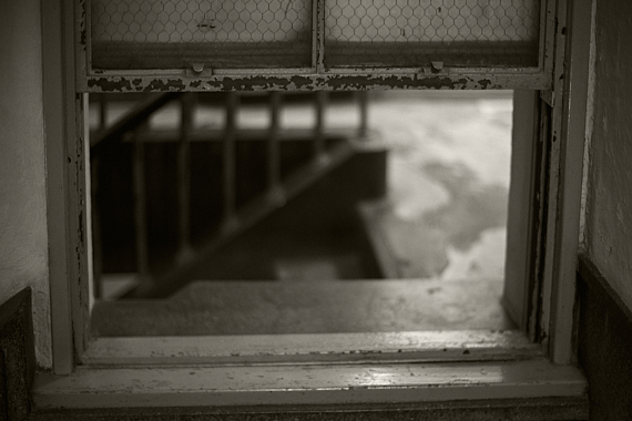 銀座・奥野ビルの内階段